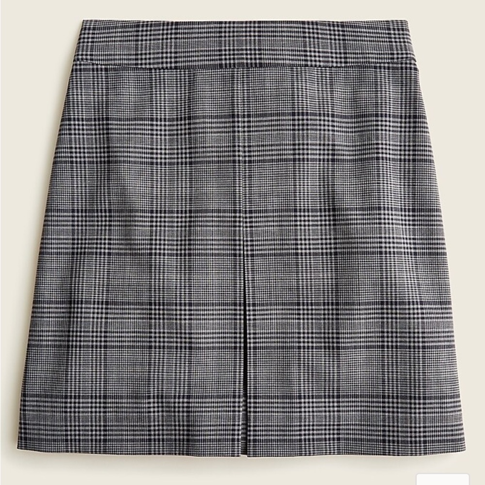 J Crew Pleated mini skirt in Italian plaid wool in HTHR GREY MULTI Size: 4